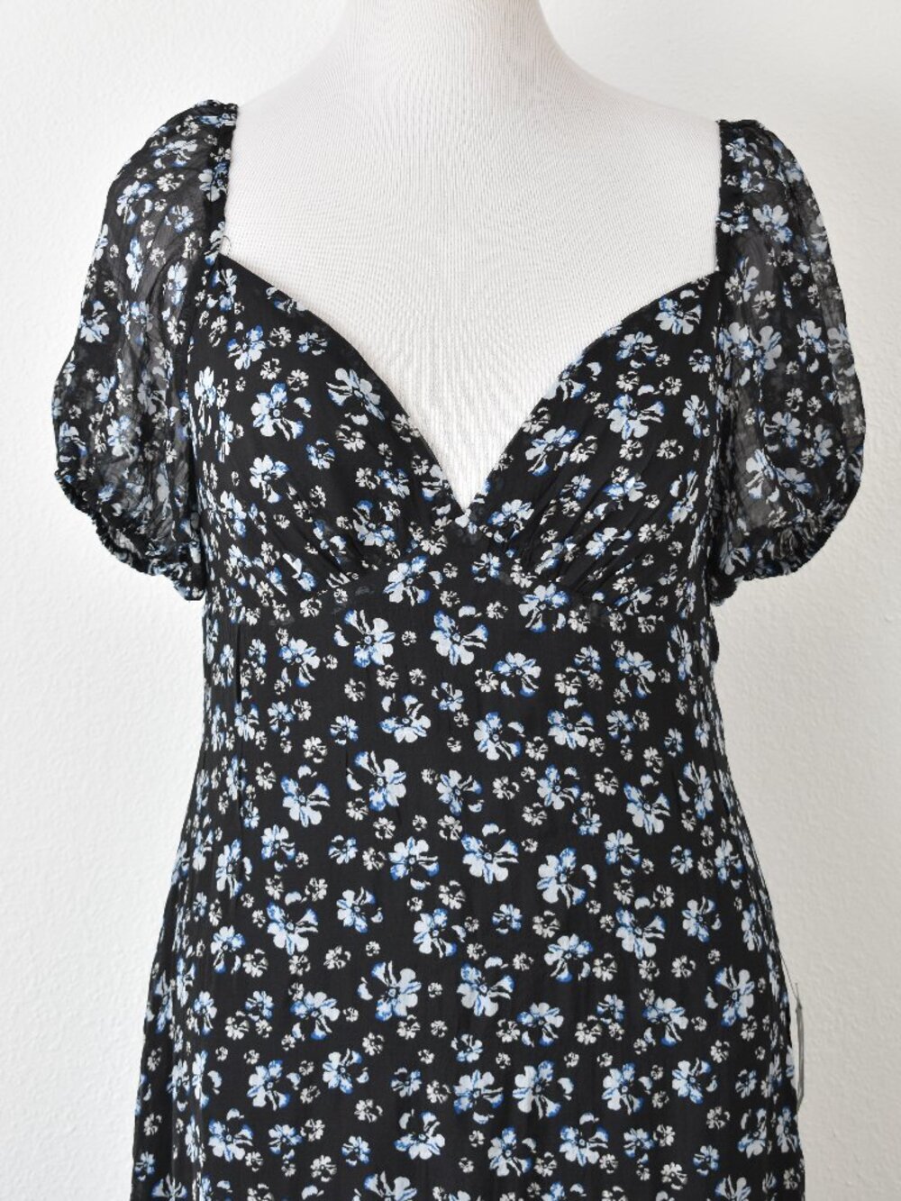 Lulu's Gorgeous Inspiration Black Floral Puff Sleeve Midi Dress NEW - XL - Picture 3 of 12